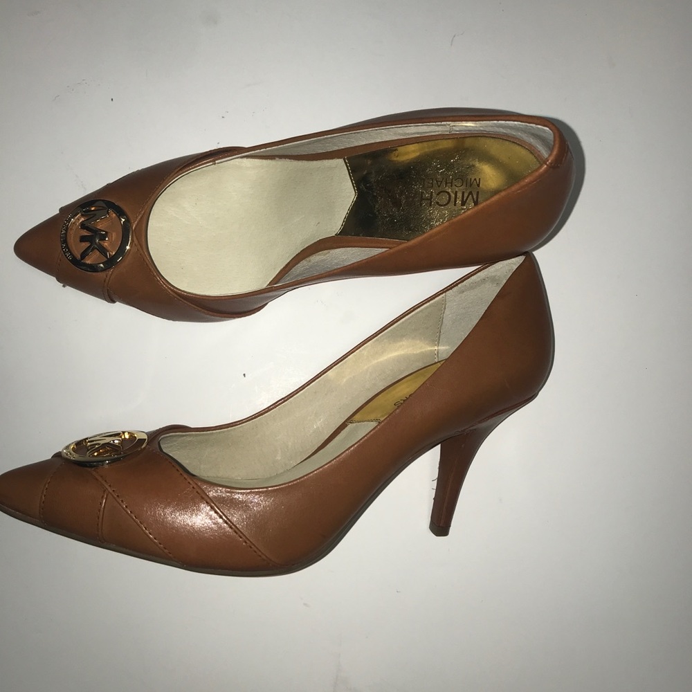 Michael Kors Brown leather Logo pumps, 6M